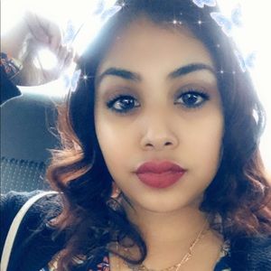 Meet your Posher, Hema